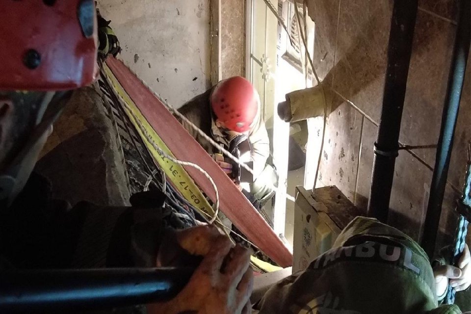 İstanbul Valiliği, &ouml;nceki gece başlayan ve sabaha kadar devam eden