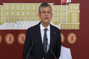 CHP Grup Başkanvekili Özgür Özel, MHP lideri Devlet Bahçeli'nin vatandaşlara