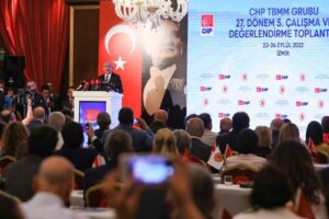 Cumhuriyet gazetesi yazarı Mustafa Balbay, CHP lideri Kemal Kılıçdaroğlu'nun dünkü