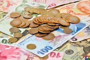 Asgari &uuml;cretin a&ccedil;ıklanmasının ardından milyonlarca &ccedil;alışan da konuyla ilgili detaylara