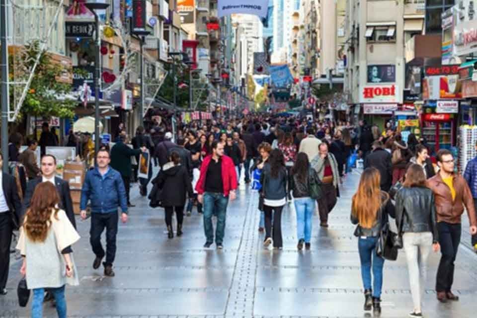 T&uuml;rkiye&nbsp;İstatistik Kurumu (T&Uuml;İK) 2021 yılı&nbsp;işsizlik&nbsp;oranını y&uuml;zde 12.0 olarak a&ccedil;ıkladı. İşsiz