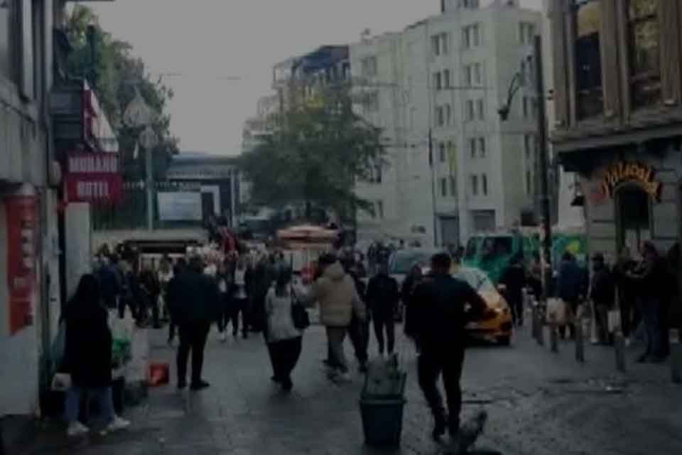 &nbsp; İstanbul'un Beyoğlu il&ccedil;esindeki Taksim İstiklal Caddesi'nde patlama meydana geldi.