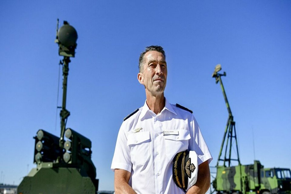 İsve&ccedil; Genelkurmay Başkanı Micael Byden, kraliyetin saldırı tehdidiyle karşı karşıya