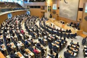 İsve&ccedil; parlamentosu, &uuml;lkenin NATO'nun &uuml;yesi olmasına izin veren yasa tasarısını