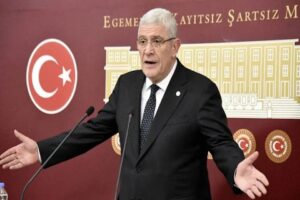 İYİ Parti Grup Başkanvekili M&uuml;savat Dervişoğlu, yarın yapılacak Karma Komisyon
