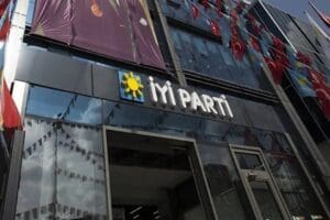 İYİ Parti, Kahramanmaraş merkezli depremlerden etkilenen illerde iktisadi faaliyetlerin yeniden