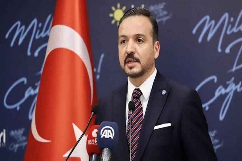 İYİ Parti S&ouml;zc&uuml;s&uuml; K&uuml;rşad Zorlu, CHP lideri Kılı&ccedil;daroğlu'nun a&ccedil;ıklamalarına verdiği