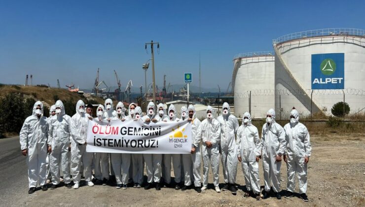 İYİ Parti Gençlerinden dikkat çekici eylem: Asbestli gemi Ege’ye ihanettir