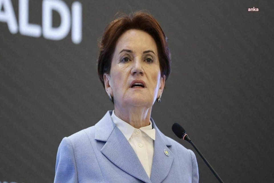 İYİ Parti Genel Başkanı Meral Akşener, kan bağışı &ccedil;ağrısında bulundu.