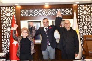 İYİ Parti İzmir&rsquo;de g&uuml;&ccedil;lenmeye devam ediyor. 11. Hukuk Dairesi &Uuml;yesi