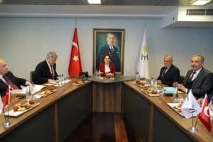 İYİ Parti Genel Başkan Yardımcısı Cihan Pa&ccedil;acı, "Biz masadan kaldırıldık