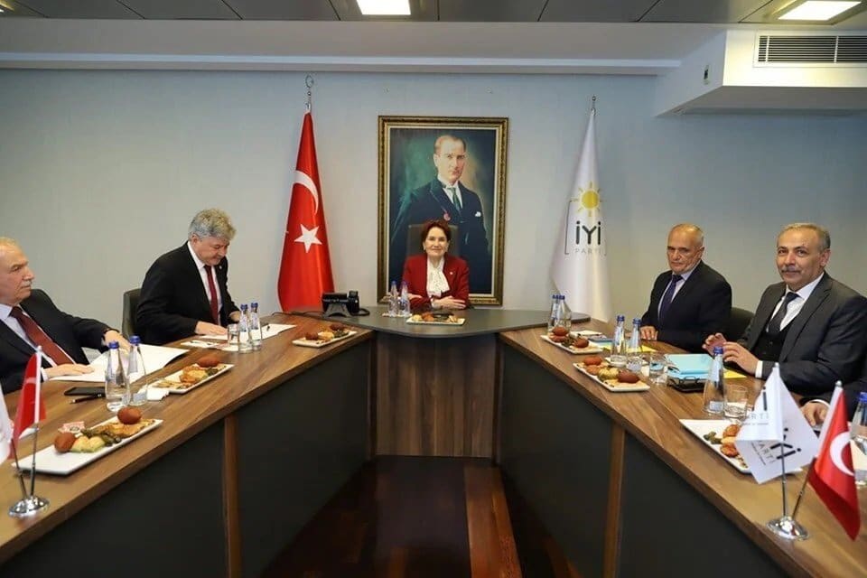İYİ Parti Genel Başkan Yardımcısı Cihan Pa&ccedil;acı, "Biz masadan kaldırıldık