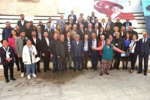 İyi Parti Menderes İl&ccedil;e Başkanlığı 2. Olağan Kongresini tamamladı. Yapılan