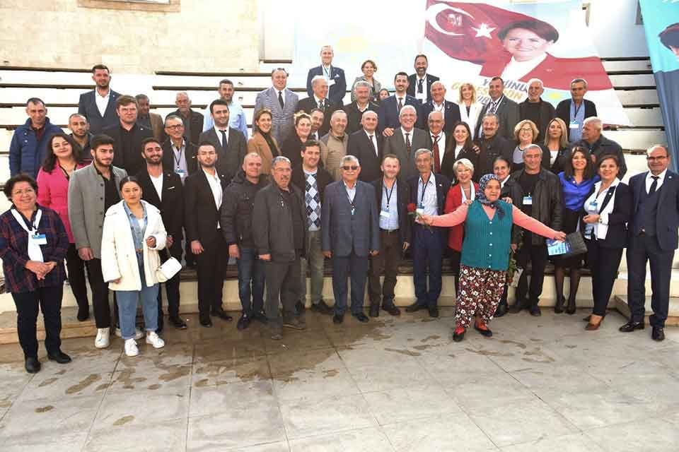 İyi Parti Menderes İl&ccedil;e Başkanlığı 2. Olağan Kongresini tamamladı. Yapılan