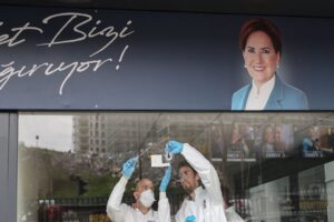 İstanbul Valiliği, silahlı saldırıya uğrayan İYİ Parti İl Başkanlığı’na ilişkin, “Şantiye