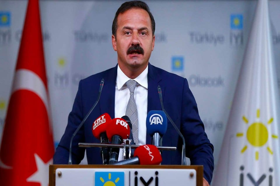 İYİ Parti İstanbul Milletvekili&nbsp;Yavuz Ağıralioğlu,&nbsp;"Masadan kalkan bizmişiz gibi takdim edilen