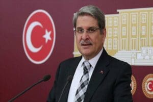 İYİ Parti İzmir Milletvekili ve Genel Başkan Başdanışmanı Dr. Aytun