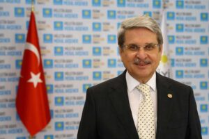 İYİ Parti Genel Başkan Başdanışmanı Aytun &Ccedil;ıray, &ldquo;Salgında sona yaklaşıyoruz