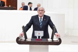 İYİ Parti TBMM Grup Başkanvekili ve İzmir Milletvekili M&uuml;savat Dervişoğlu,