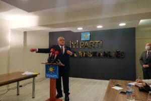 İYİ Parti TBMM Grup Başkanvekili ve İzmir Milletvekili M&uuml;savat Dervişoğlu,