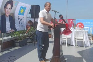 İYİ Parti İl Gençlik Politikaları Başkanlığı’nın düzenlediği istişare toplantısında konuşan