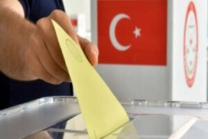 İBB İYİ Parti Grup Başkan Vekili İbrahim &Ouml;zkan, MHP Lideri