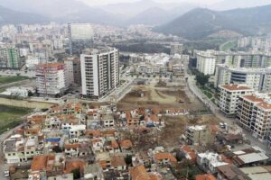 İZBETON, İzmir B&uuml;y&uuml;kşehir Belediye Meclisi&rsquo;nin ge&ccedil;tiğimiz g&uuml;n ger&ccedil;ekleşen meclis oturumunda