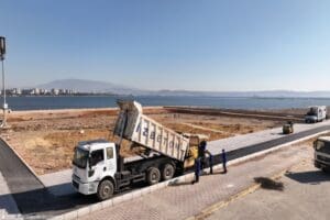 İzmir B&uuml;y&uuml;kşehir Belediyesi&rsquo;nin iştiraki İZBETON A.Ş. 2022 yılı i&ccedil;inde yollardan