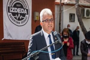 İzmir&rsquo;in Seferihisar il&ccedil;esinde meydana gelen depremin ardından kurulan deprem mağdurlarının