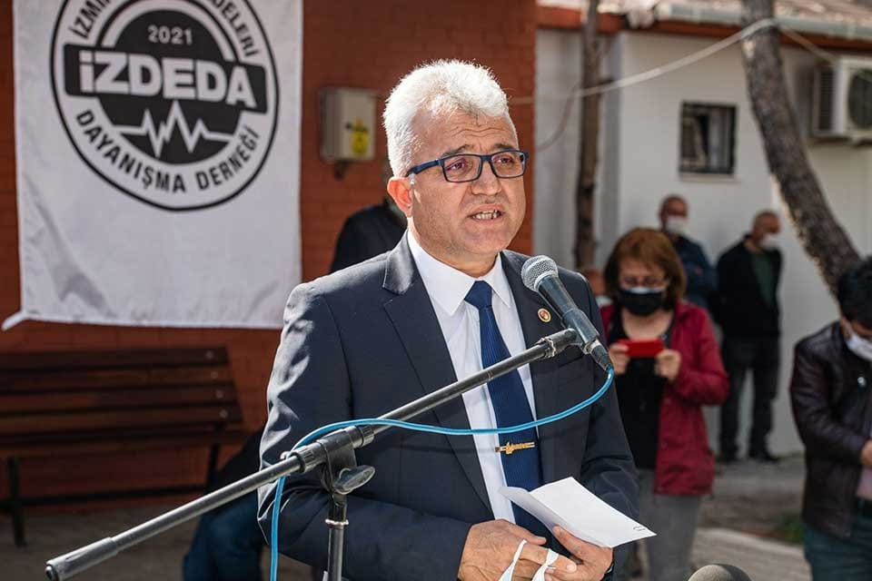 İzmir Depremi sonrasında evleri ağır hasar g&ouml;ren depremzedelerin 11 aydır