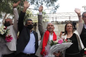 İzenerji Toplu S&ouml;zleşmesi imza t&ouml;reninde konuşan İzmir B&uuml;y&uuml;kşehir Belediyesi Başkanı