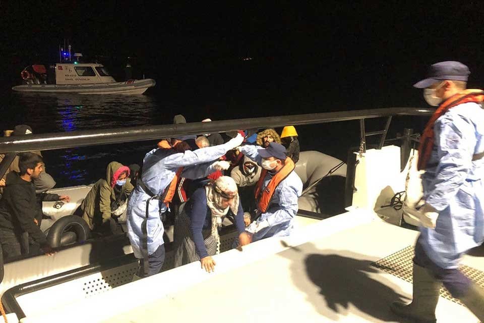 İzmir'in Dikili, Menderes, Urla, Seferihisar, &Ccedil;eşme ve Fo&ccedil;a il&ccedil;elerinde Yunanistan