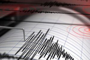 Ege Denizi'nde İzmir'in Urla ilçesi açıklarında Richter ölçeğine göre 4.0