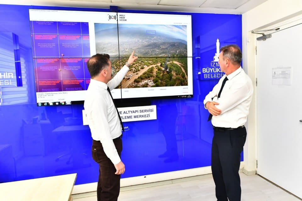 İzmir B&uuml;y&uuml;kşehir Belediyesi&rsquo;nin T&uuml;rkiye'de alanında ilk Akıllı İhbar Sistemi sayesinde