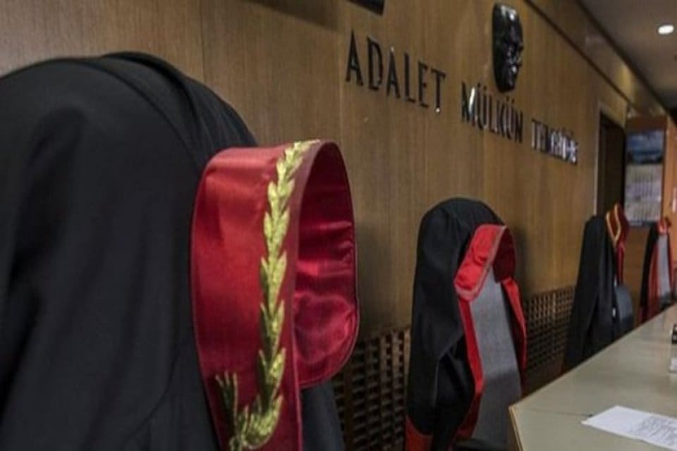 İzmir'de yeni tip koronavir&uuml;s (Kovid-19) nedeniyle karantinada bulunan ve durumu