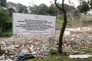 İzmir&rsquo;de d&ouml;rt yıl &ouml;nce depreme dayanıksız olduğu gerek&ccedil;esiyle yıkılan Atat&uuml;rk