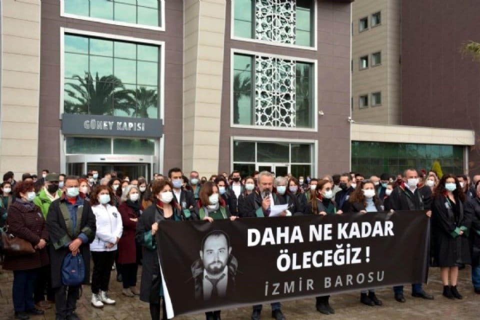 İzmir Barosu, Avukat Ersin Arslan'ın Kocaeli'nin Gebze il&ccedil;esinde icra memurlarıyla