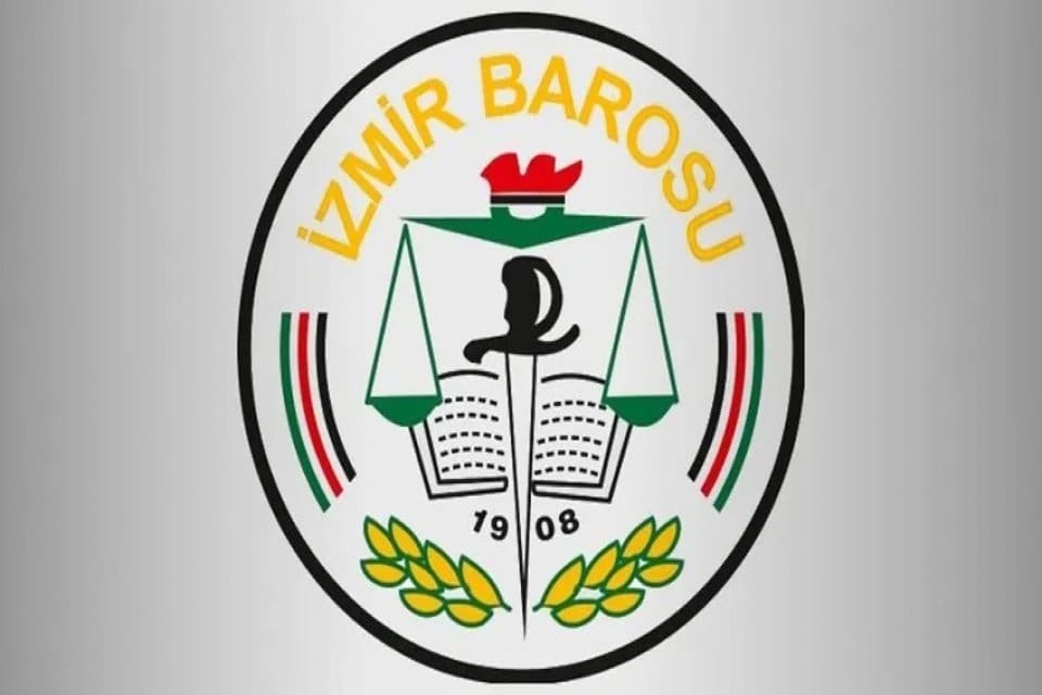 2015'te katledilen Diyarbakır Barosu Başkanı Tahir El&ccedil;i'yi anan İzmir Barosu,