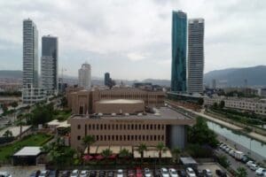 İzmir Barosu, İzmir ve Karşıyaka Sulh Hukuk Mahkemelerine başvuru yapılarak