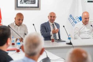 İzmir B&uuml;y&uuml;kşehir Belediye Başkanı Tun&ccedil; Soyer, Oğuz-T&uuml;rkmen boylarından &Ccedil;epniler&rsquo;in oluşturduğu