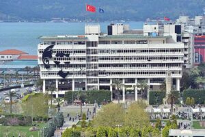 İzmir B&uuml;y&uuml;kşehir Belediyesi 25 Kasım Kadına Y&ouml;nelik Şiddete Karşı Uluslararası