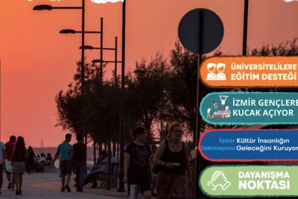 İzmir B&uuml;y&uuml;kşehir Belediyesi'nin ihtiya&ccedil; sahibi 5 bin aileye &uuml;niversitede &ouml;ğrenim