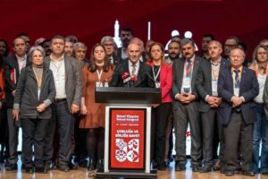 İzmir Büyükşehir Belediye Başkanı Tunç Soyer’in göreve başlamasının üzerinden geçen