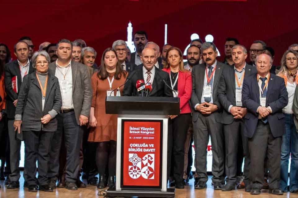 İzmir Büyükşehir Belediye Başkanı Tunç Soyer’in göreve başlamasının üzerinden geçen