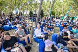 İzmir B&uuml;y&uuml;kşehir Belediye Başkanı Tun&ccedil; Soyer&rsquo;in İzmir Gen&ccedil;lik Festivali kapsamında