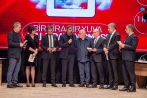 İzmir B&uuml;y&uuml;kşehir Belediyesi tarafından başlatılan, 'Bir Kira Bir Yuva' kampanyasında