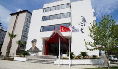 İzmir Büyükşehir ve Gaziemir Belediyesi işbirliği: Gaziemir AKM yenilendi!
