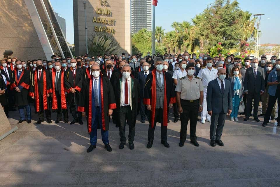 İzmir Cumhuriyet Başsavcısı Kamil Erkut G&uuml;re adli yıl a&ccedil;ılış t&ouml;reninde