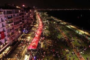 İzmir B&uuml;y&uuml;kşehir Belediyesi, 29 Ekim Cumhuriyet Bayramı i&ccedil;in iki g&uuml;nl&uuml;k