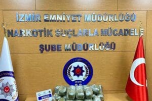 İzmir'de son 1 hafta i&ccedil;inde polis ekiplerince d&uuml;zenlenen operasyon ve
